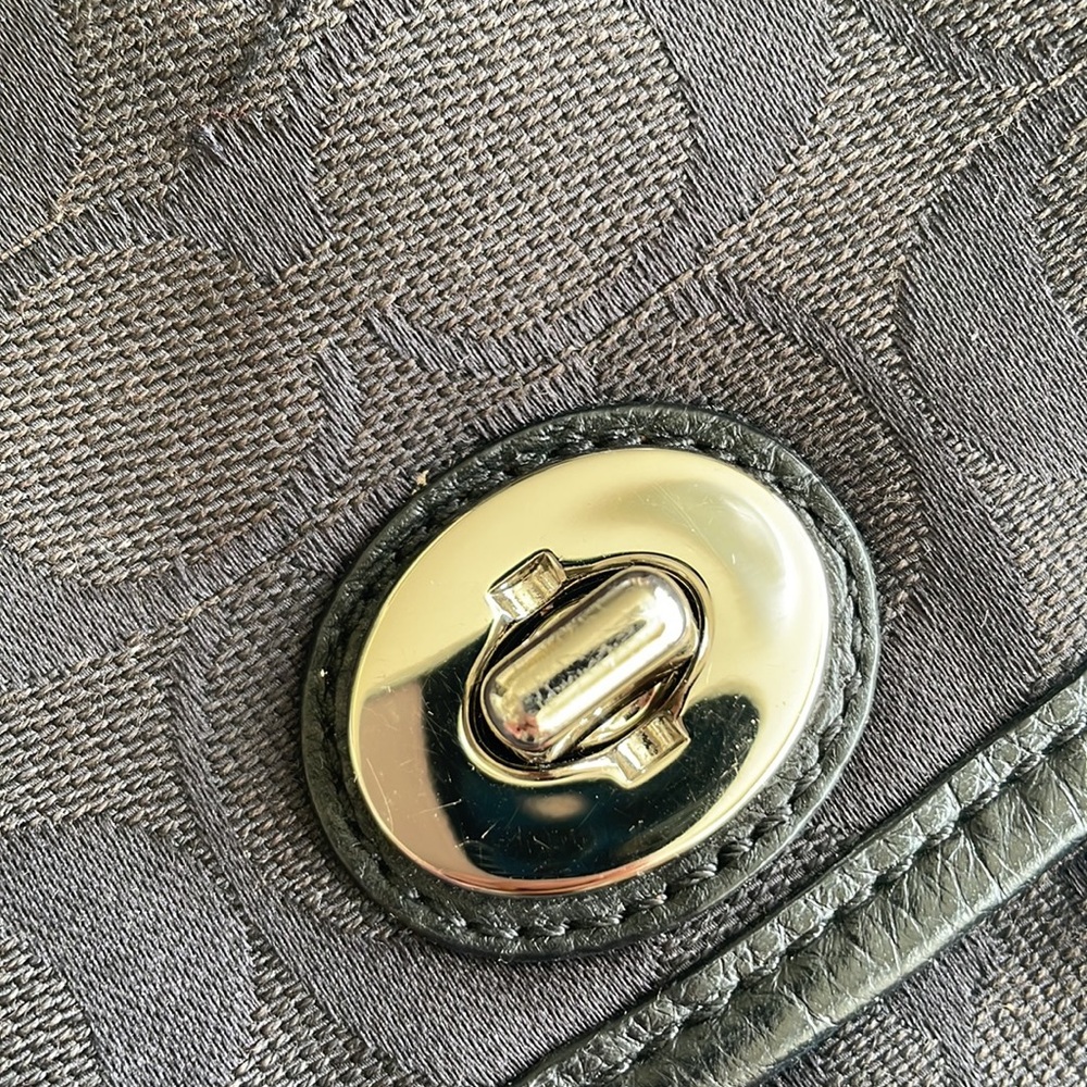 Coach shoulder bag - Picture 6 of 8